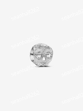Pandora Textured Skull Mini Charm